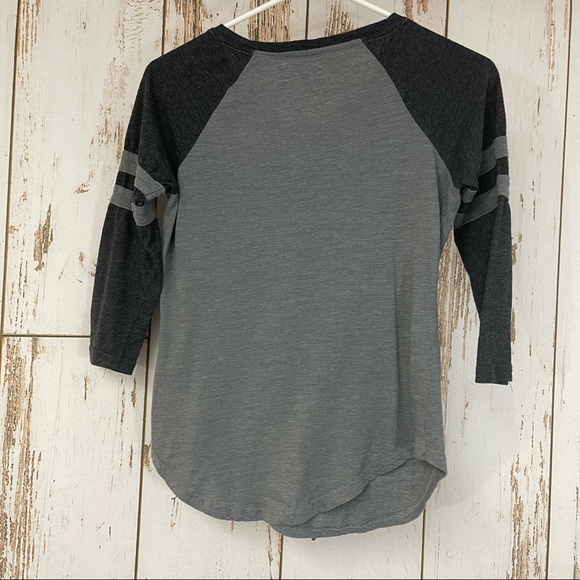 Freeze, Whatever Graphic Raglan Shirt. Size Small. In good used condition! - Picture 5 of 5
